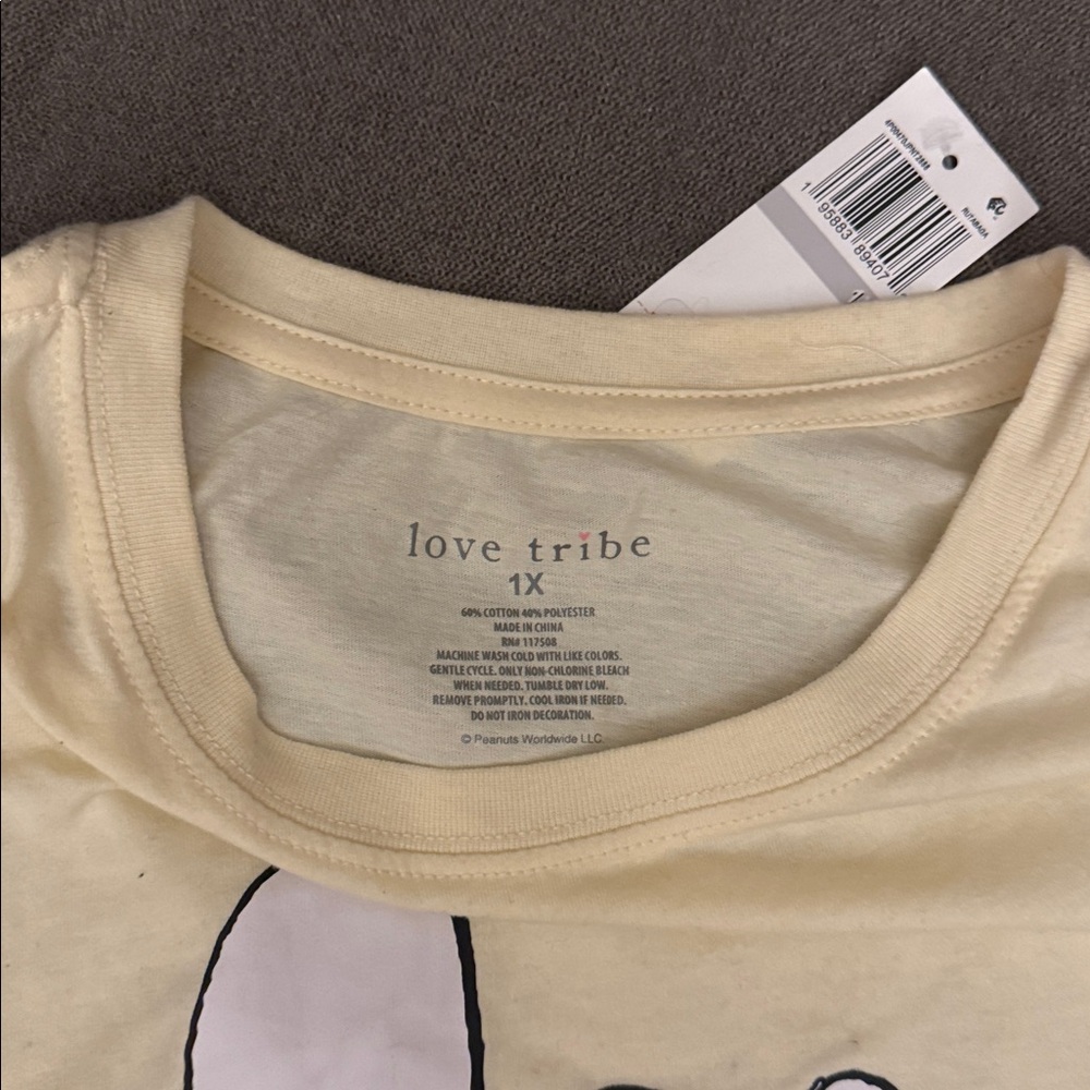 love tribe ~ Snoopy tee shirt - Picture 3 of 3